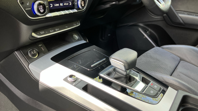 Audi Q5 45 TFSI Quattro S Line 5dr S Tronic Petrol Estate